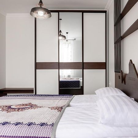 Lion King D2 Apartment Lviv Luaran gambar